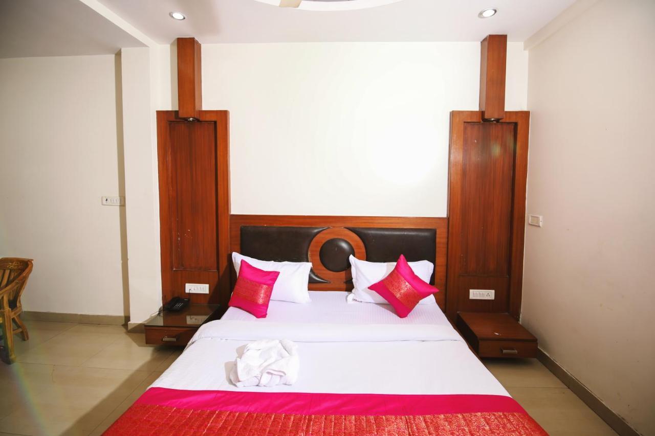 Hotel Lav Kush Deluxe " 3 Min Walking From New Delhi Railway Station " Luaran gambar