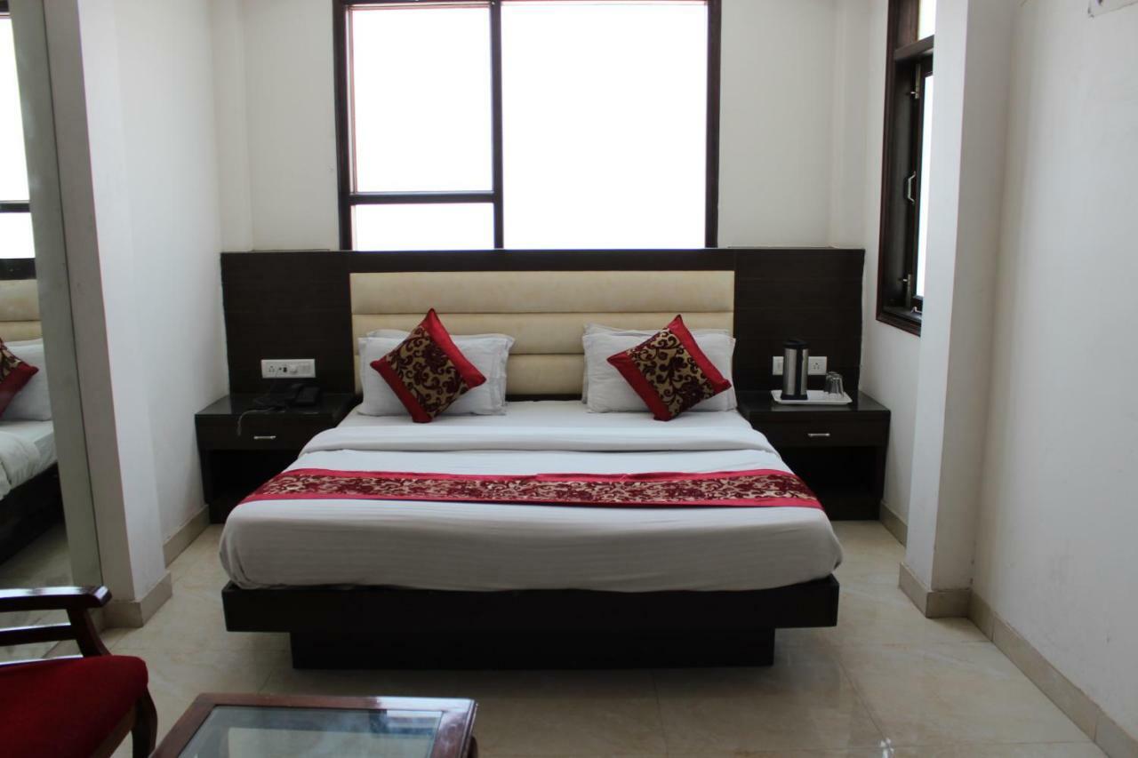 Hotel Lav Kush Deluxe " 3 Min Walking From New Delhi Railway Station " Luaran gambar